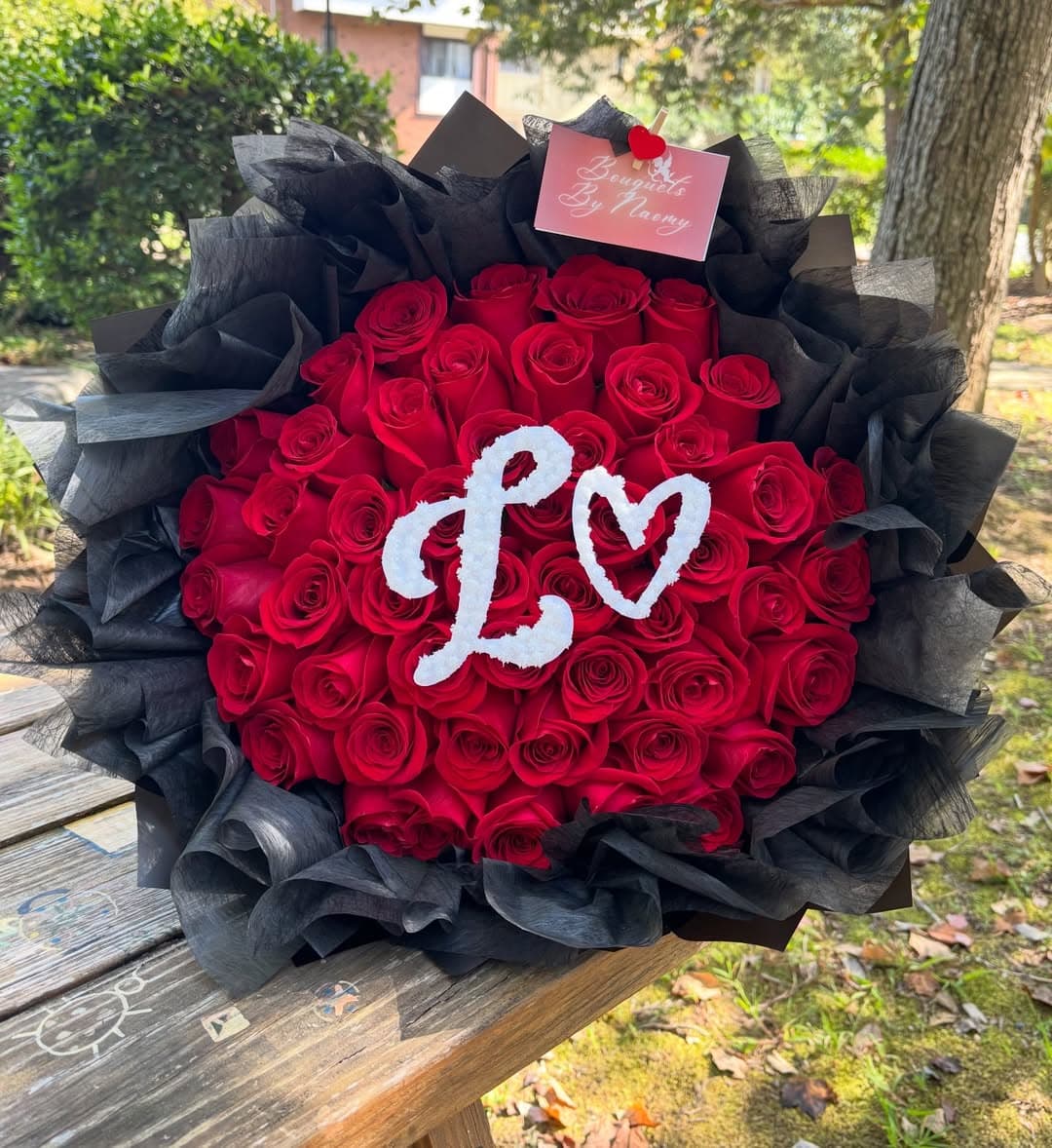 Autumn-inspired arrangement by Bouquets by Naomy